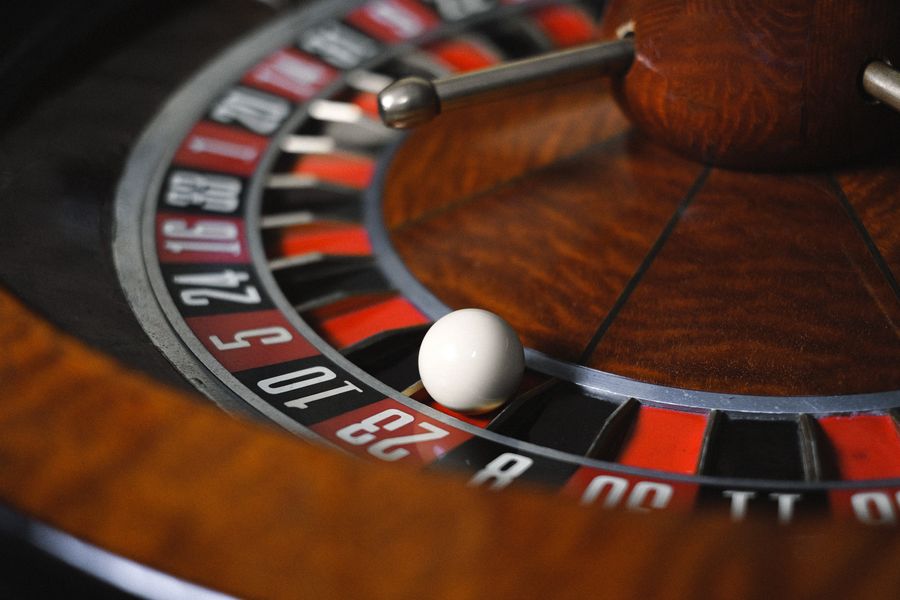 Roda roulette kasino dalam tampilan dekat